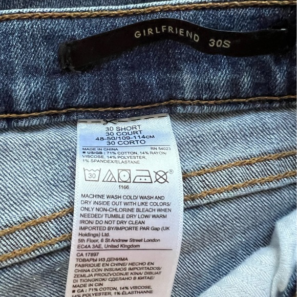 Banana Republic Women’s Raw Edge Girlfriend Denim Jeans - Picture 4 of 6